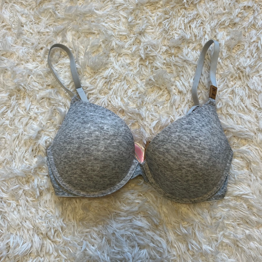 PINK Victoria’s Secret push up bra 32D